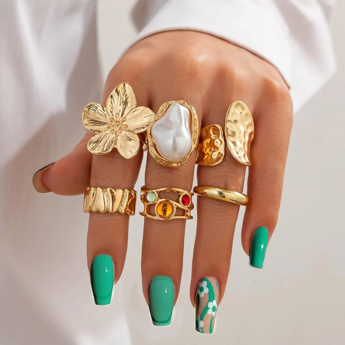 6PCS Chunky Gold Rings for Women Non Tarnish Stacking Statement Flower Ring Opening Adjustable Baroque Pearl Shell Stackable Rings Knuckle Gold Ring Set Trendy Jewelry Set