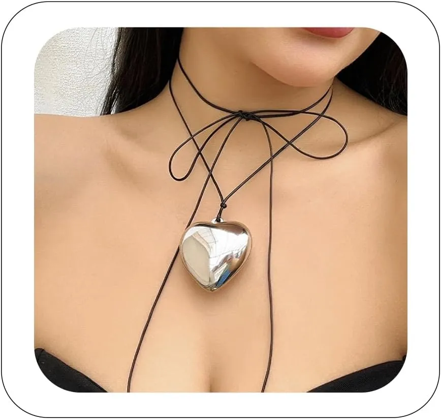 Adjustable Black Choker Necklace for Women Nylon Rope Collar with Bold Metal Heart Pendant Punk Gothic Velvet Choker Perfect Jewelry for Parties Valentine's Day