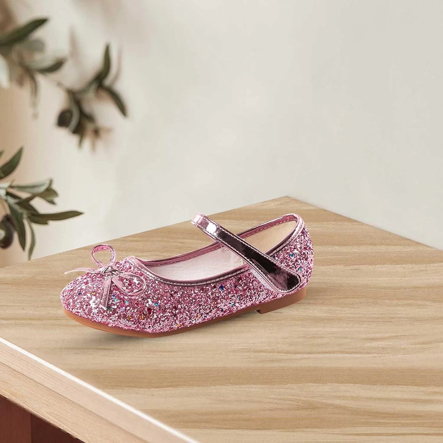 Baby Girls Glitter Bow Dress Dance Shoes Sandals ow Heels Rubber Soft Sole Non Slip Princess Shoes Pearl Sequins Loafers