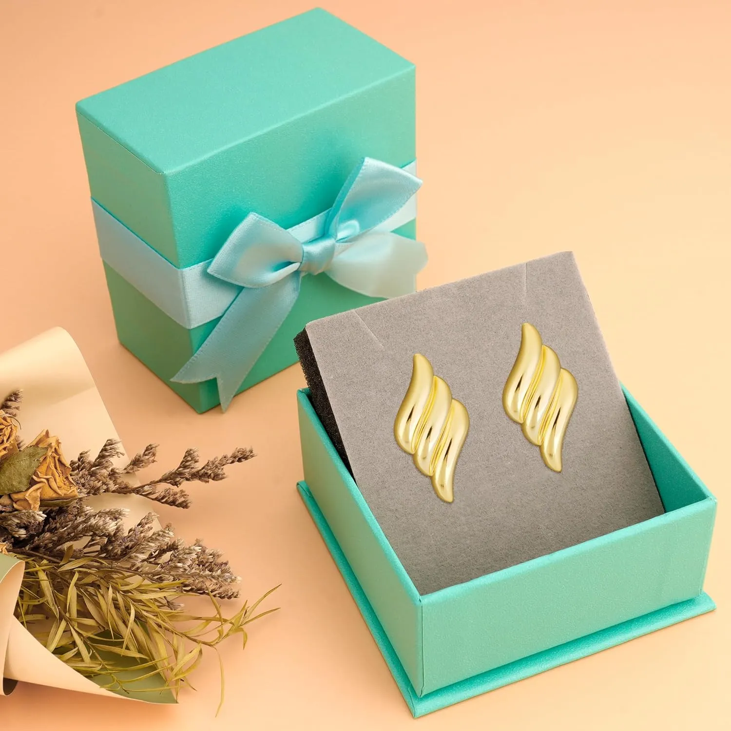 Chunky Gold Earrings for Women,18K Gold Plated Statement Geometric Earrings Hypoallergenic Hoop Earrings for Women