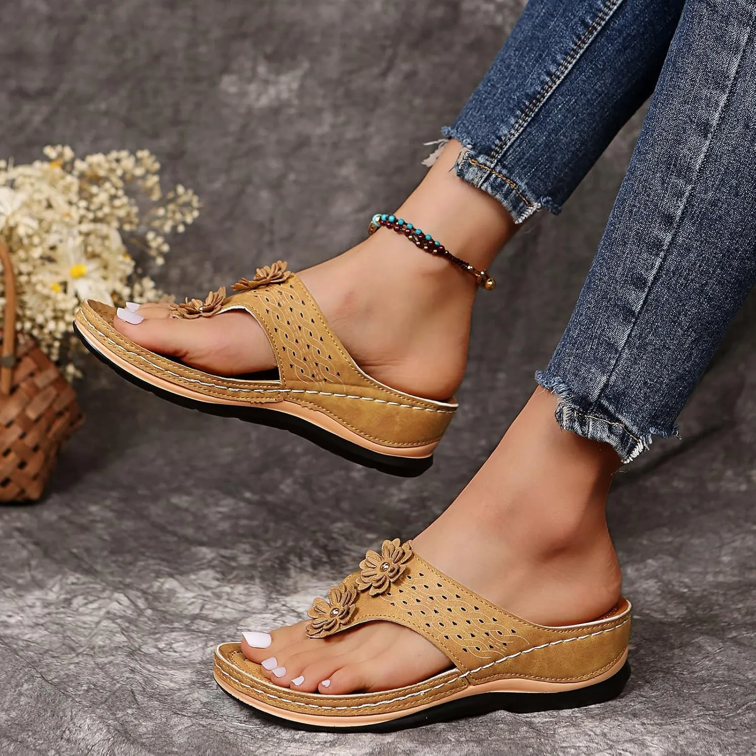 Dheva-C Sandals for Women Dressy Summer, Womens Sandals Platform Arch Support Sandal Bohemian Anti-Slip Shoes Comfortable Summer Beach Travel Sandals (Khaki-E, 9)