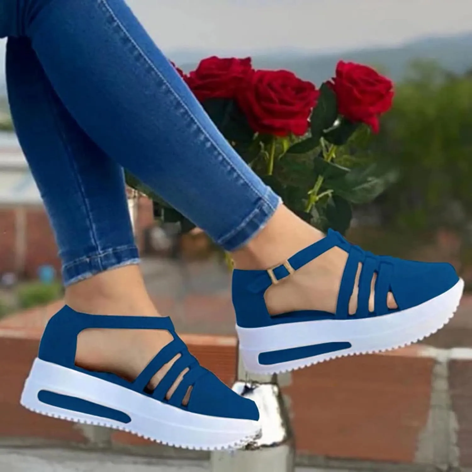 Eduavar Platform Sandals Women Casual, Closed Toe Sandals Women Summer Comfortable Platform Sports Sandals with Buckle Strap