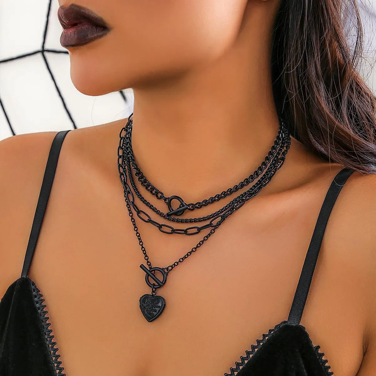 Ingemark 4PCS Gold Layered Choker Necklace Set for Women Heart Pendant Retro Coin Pendant Star Pendant Snake Chain Toggle Clasp