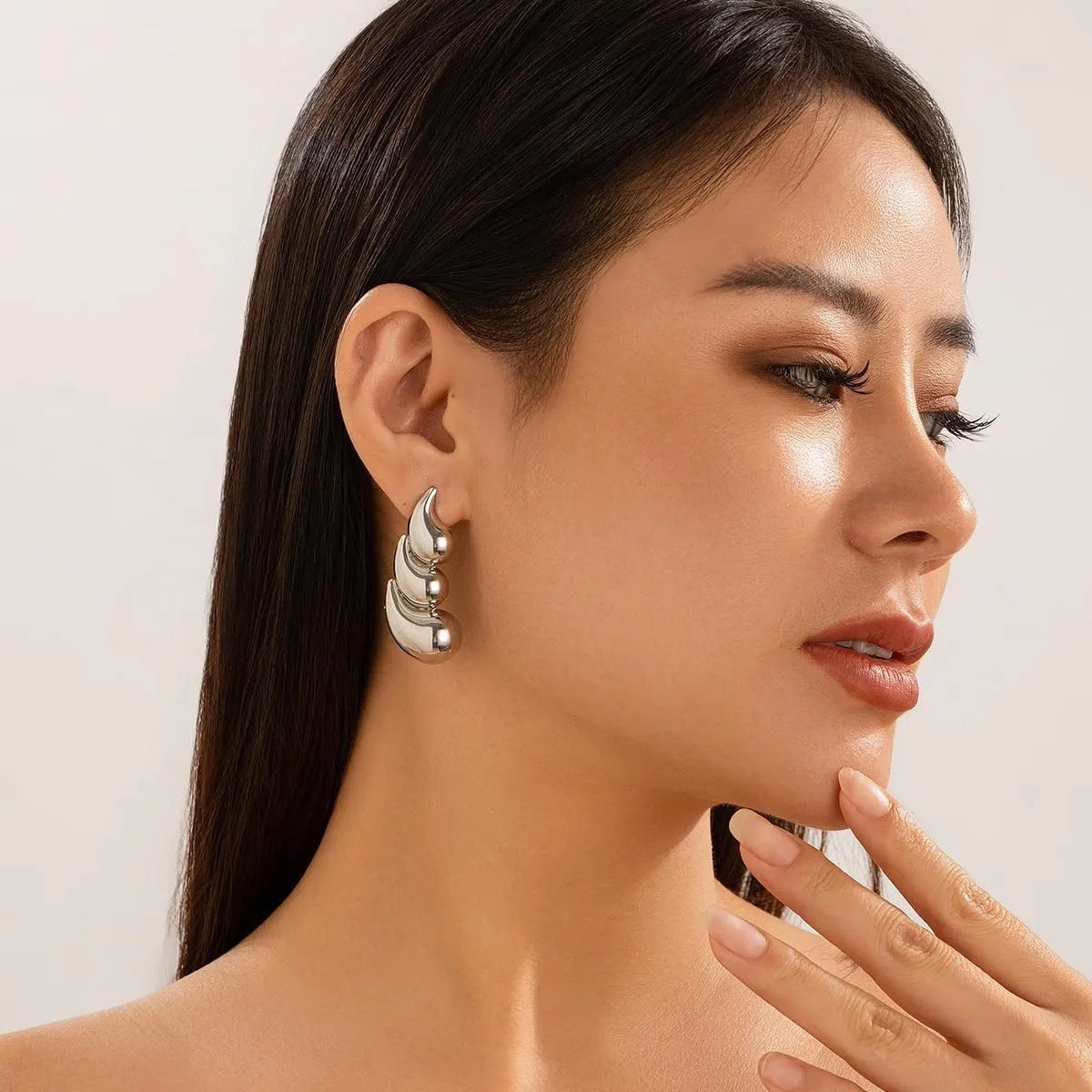 Irregular Geometric Earrings Gold Statement Earrings Chunky Metal Stud Earrings Retro Trendy Earrings Jewelry for Women