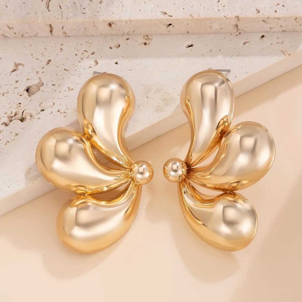 Irregular Geometric Earrings Gold Statement Earrings Chunky Metal Stud Earrings Retro Trendy Earrings Jewelry for Women