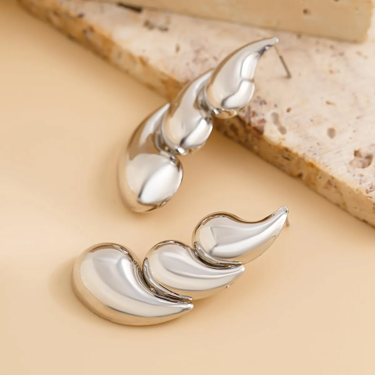 Irregular Geometric Earrings Gold Statement Earrings Chunky Metal Stud Earrings Retro Trendy Earrings Jewelry for Women