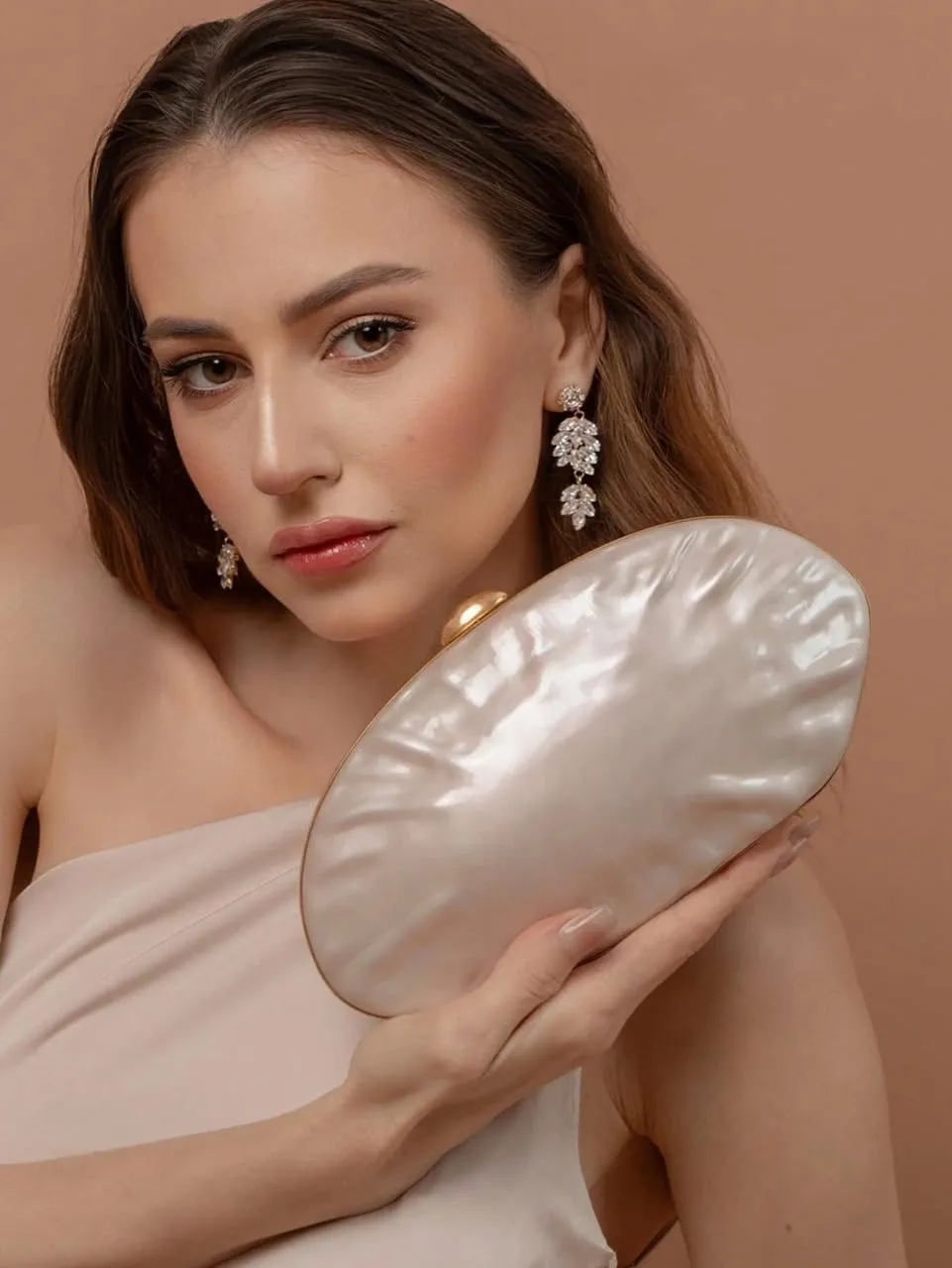 RomanticDesign Women Shell Shape Acrylic Clutch Shiny Marble Purse Wedding Prom Party Evening Handbag