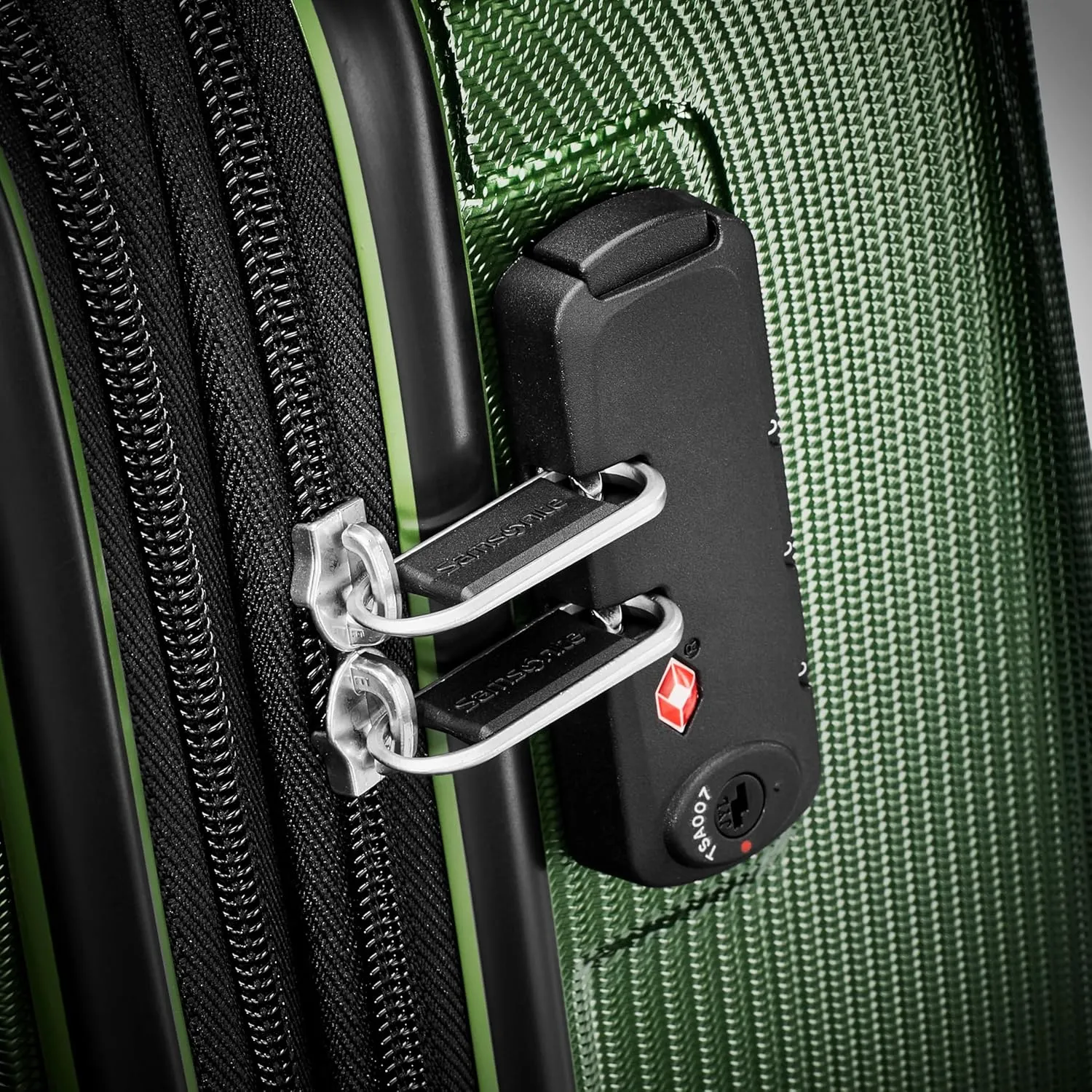Samsonite Winfield 3 DLX Hardside Expandable Luggage with Spinners, Ombre Green, 2-Piece Set (20/25)