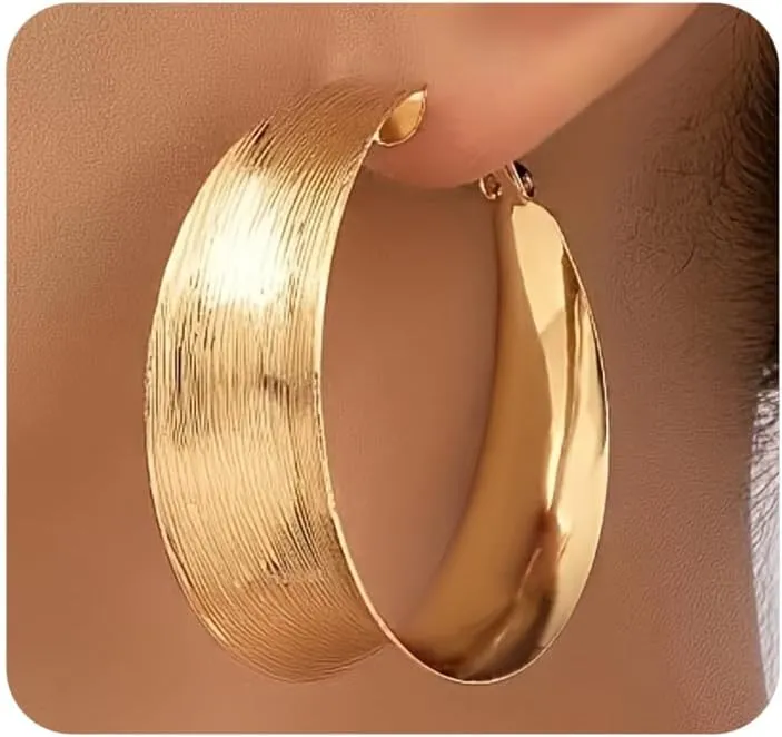 Thick Gold Hoop Earrings for Women,Minimalist Geometric Circle Huggie Earrings Trendy Big Statement Earrings,Charm Everyday Jewelry Accessories Gifts