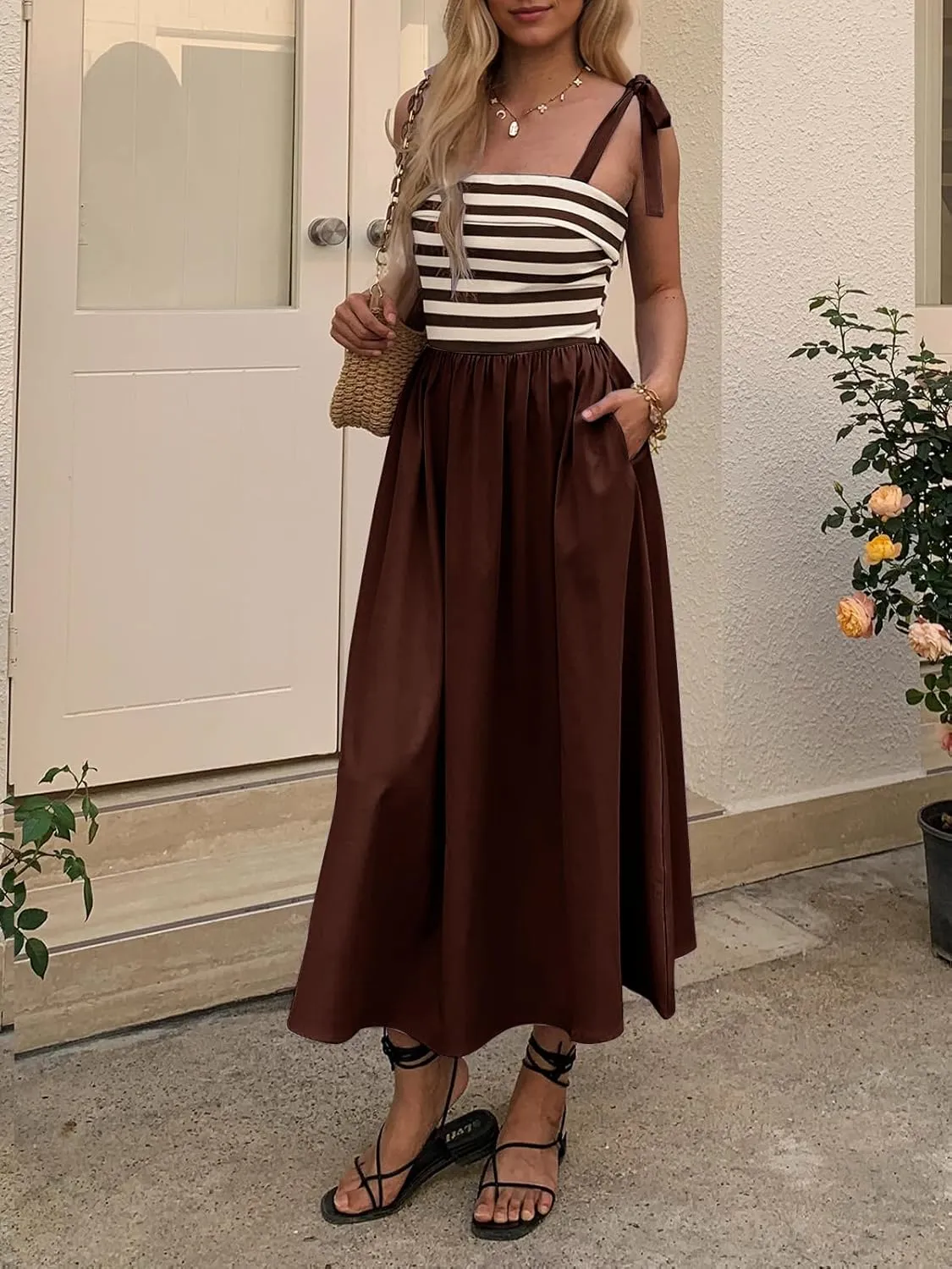 Women Summer Tie Spaghetti Strap Striped Dresses Sleeveless Stretch Flowy Maxi Sundress Beach Dress with Pockets