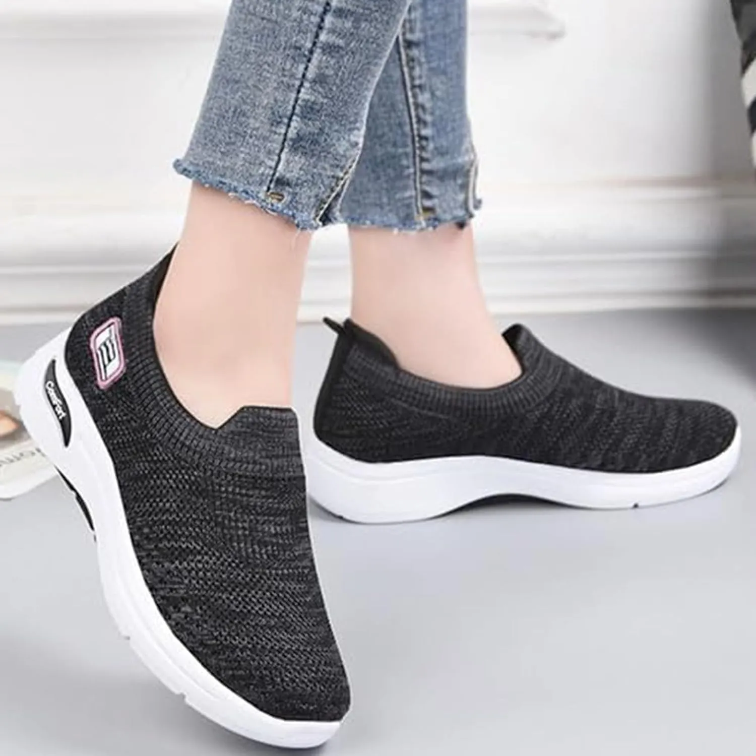 Womens Tennis Shoes Soft Knitted Fabric Mesh Casual Non Slip Sneakers Breathable Lightweight with Arch Support Slip On Walking Shoes Comfort Wear Orthowear Shoe